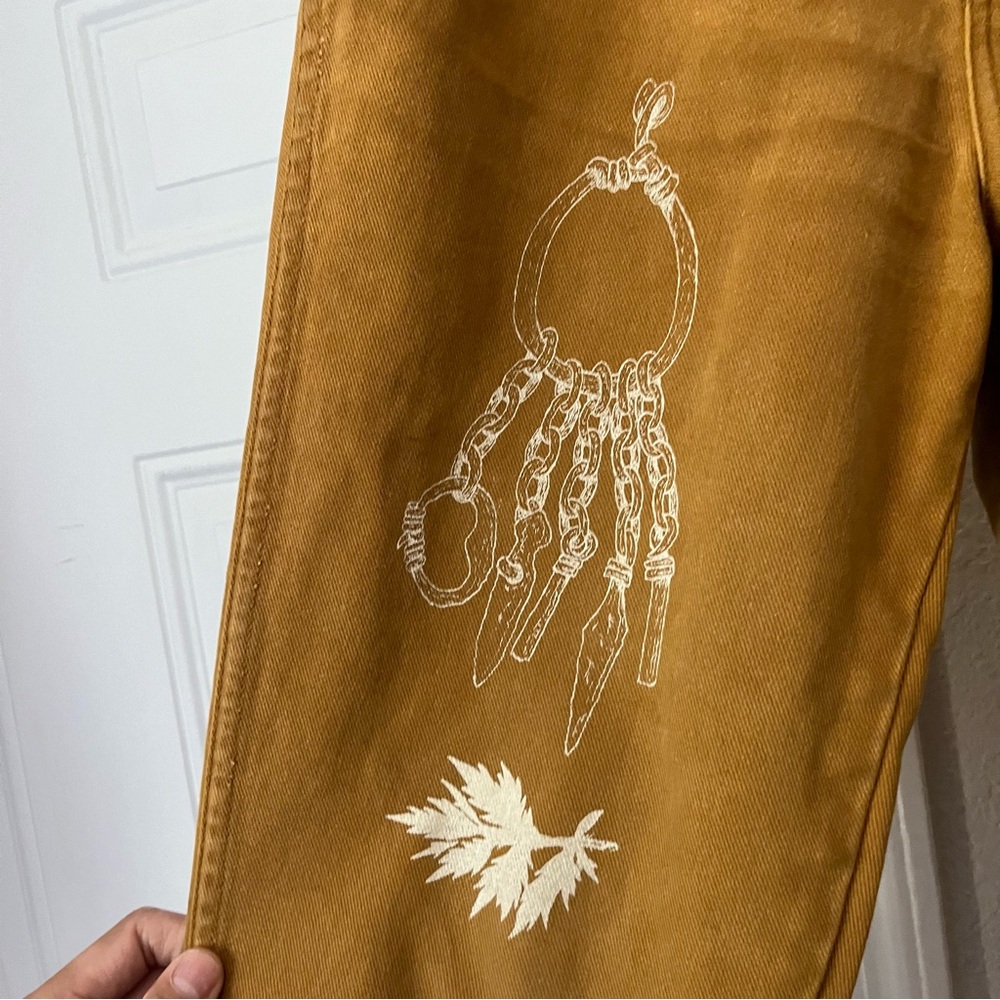 VINTAGE mustard yellow denim skull leaf graphic wide tapered leg high rise jeans - Picture 4 of 9